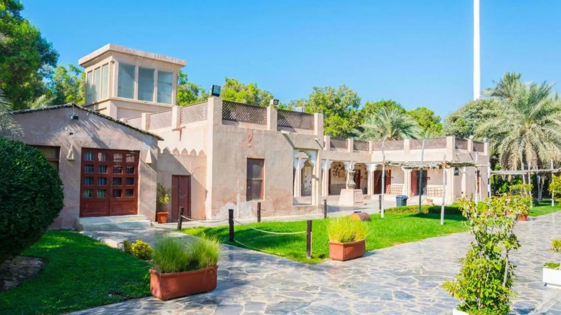Belvilla Top Stars Hotel Near Gold Souk Abou Dabi